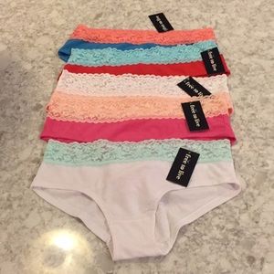 Cotton panties with lace